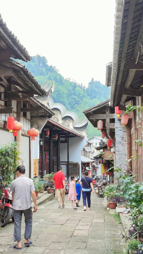悬崖跳水运动